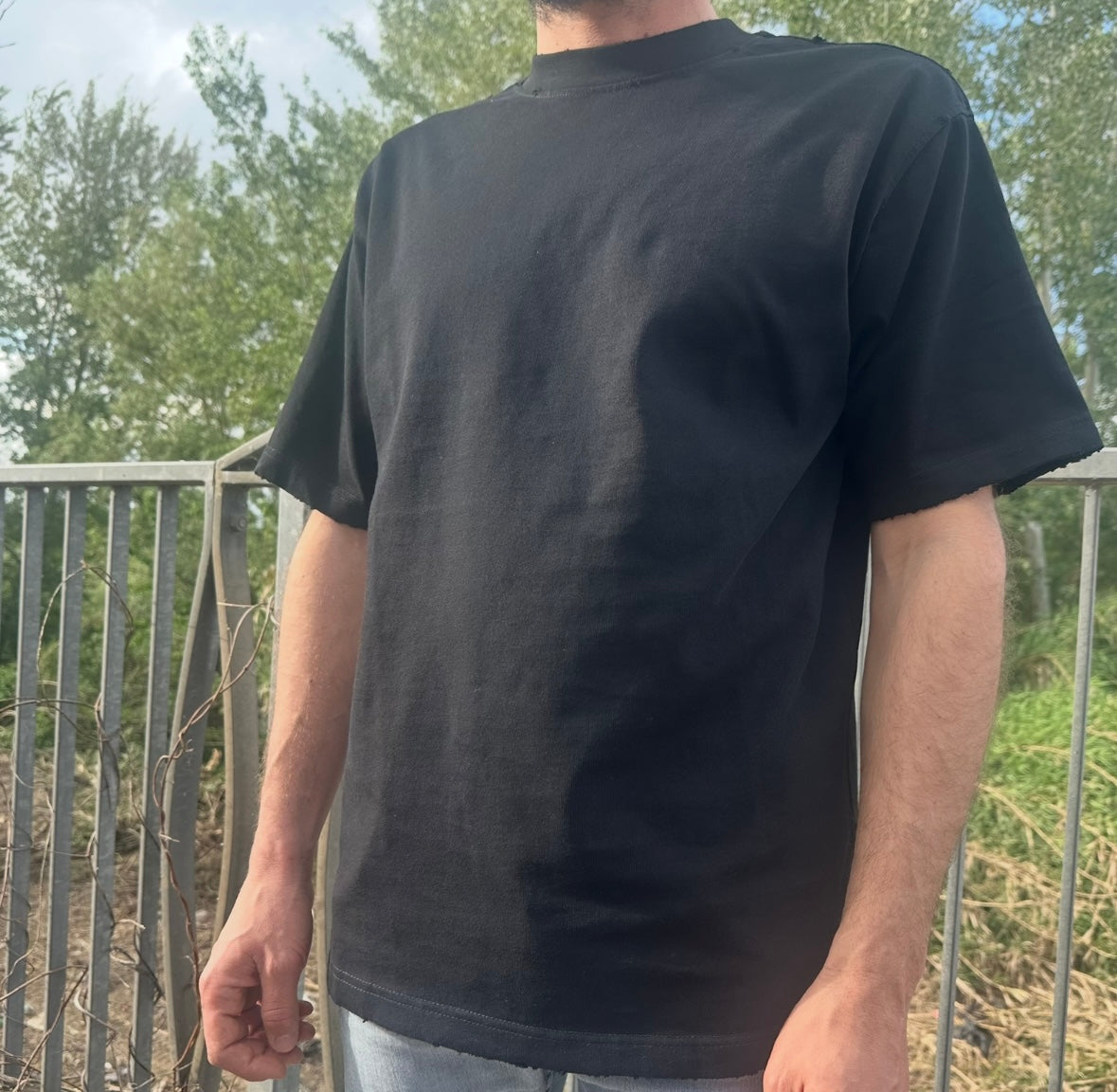T-shirt nera