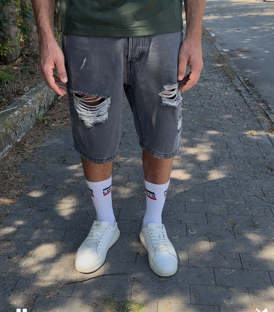 Bermuda jeans uomo denim strappato