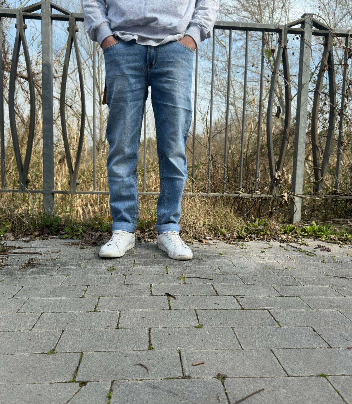 Jeans a taglio diritto straight effetto slavato