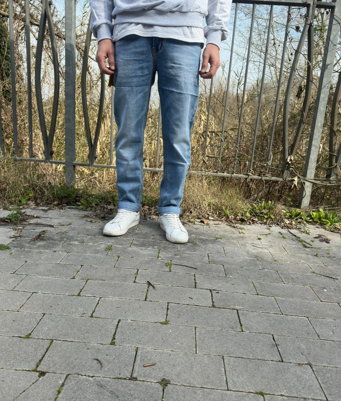 Jeans a taglio diritto straight effetto slavato