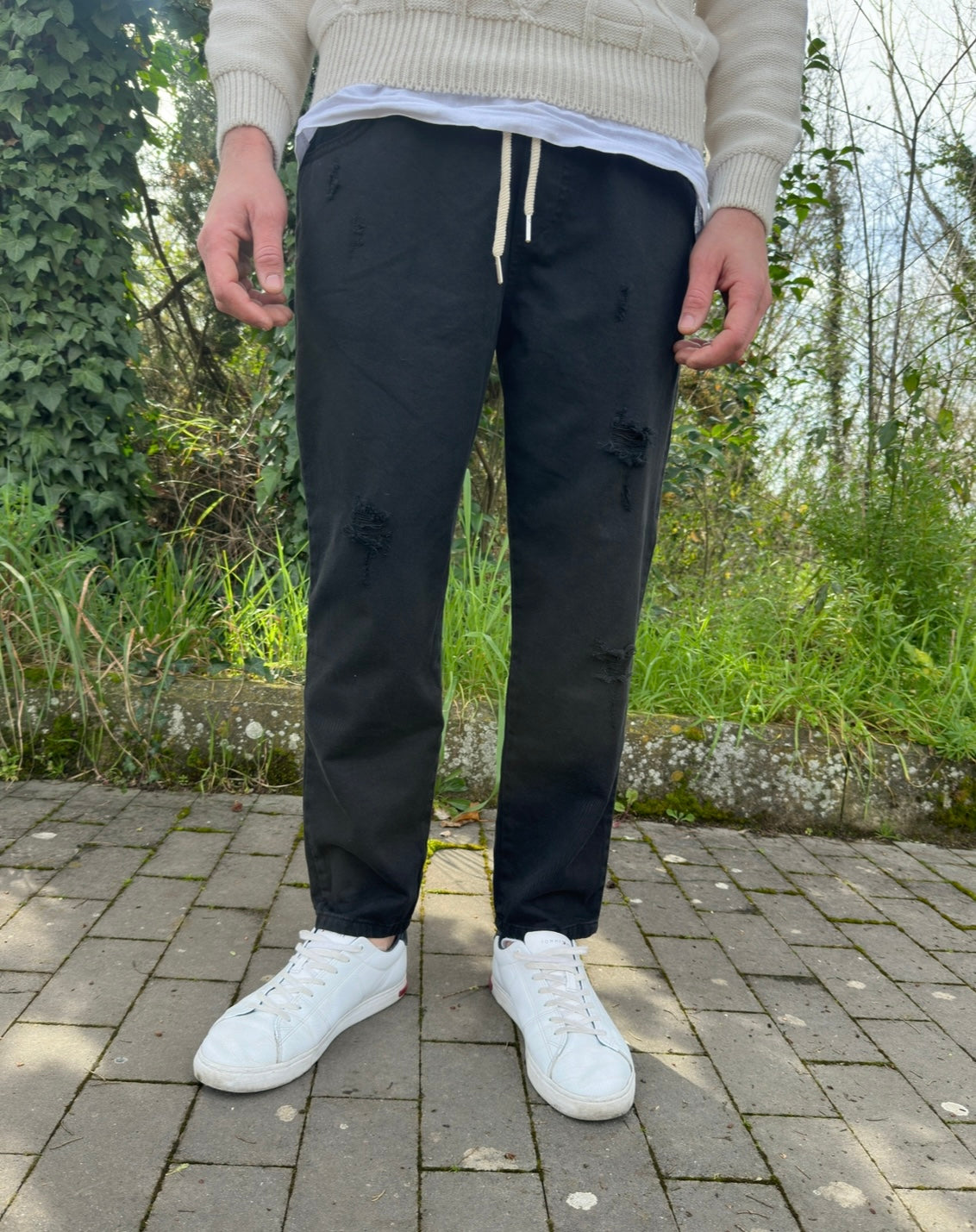 Pantalaccio jeans Nero Strappato