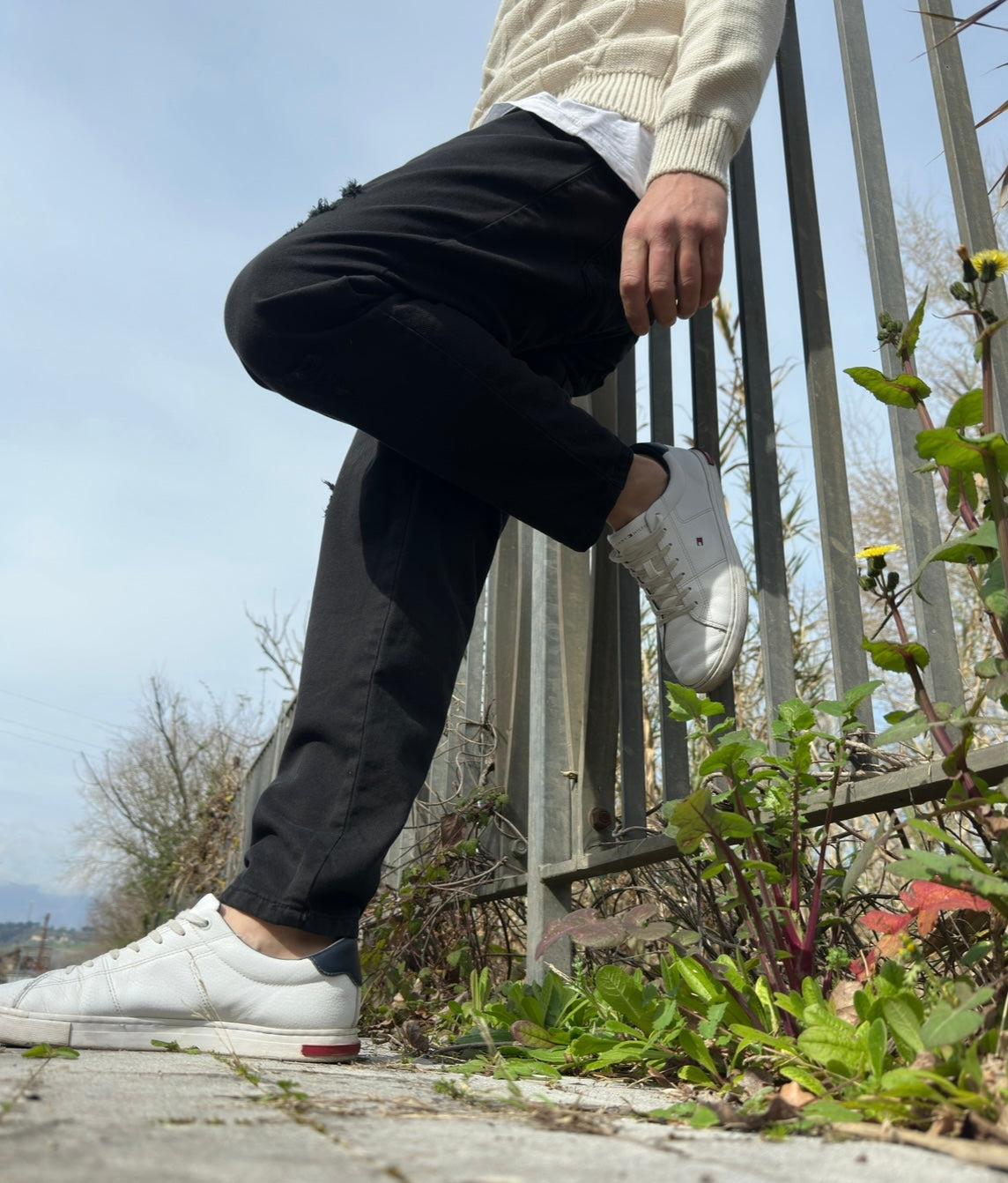 Pantalaccio jeans Nero Strappato