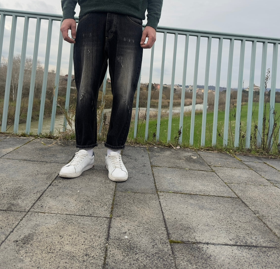 Jeans denim nero slavato