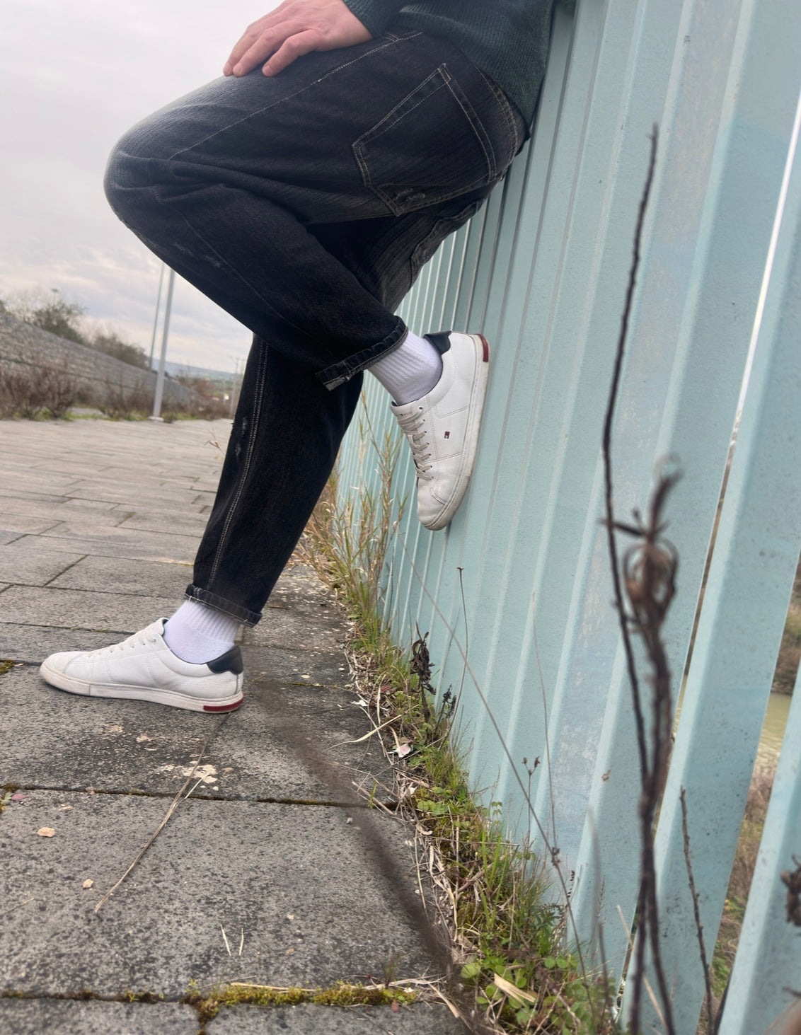 Jeans denim nero slavato