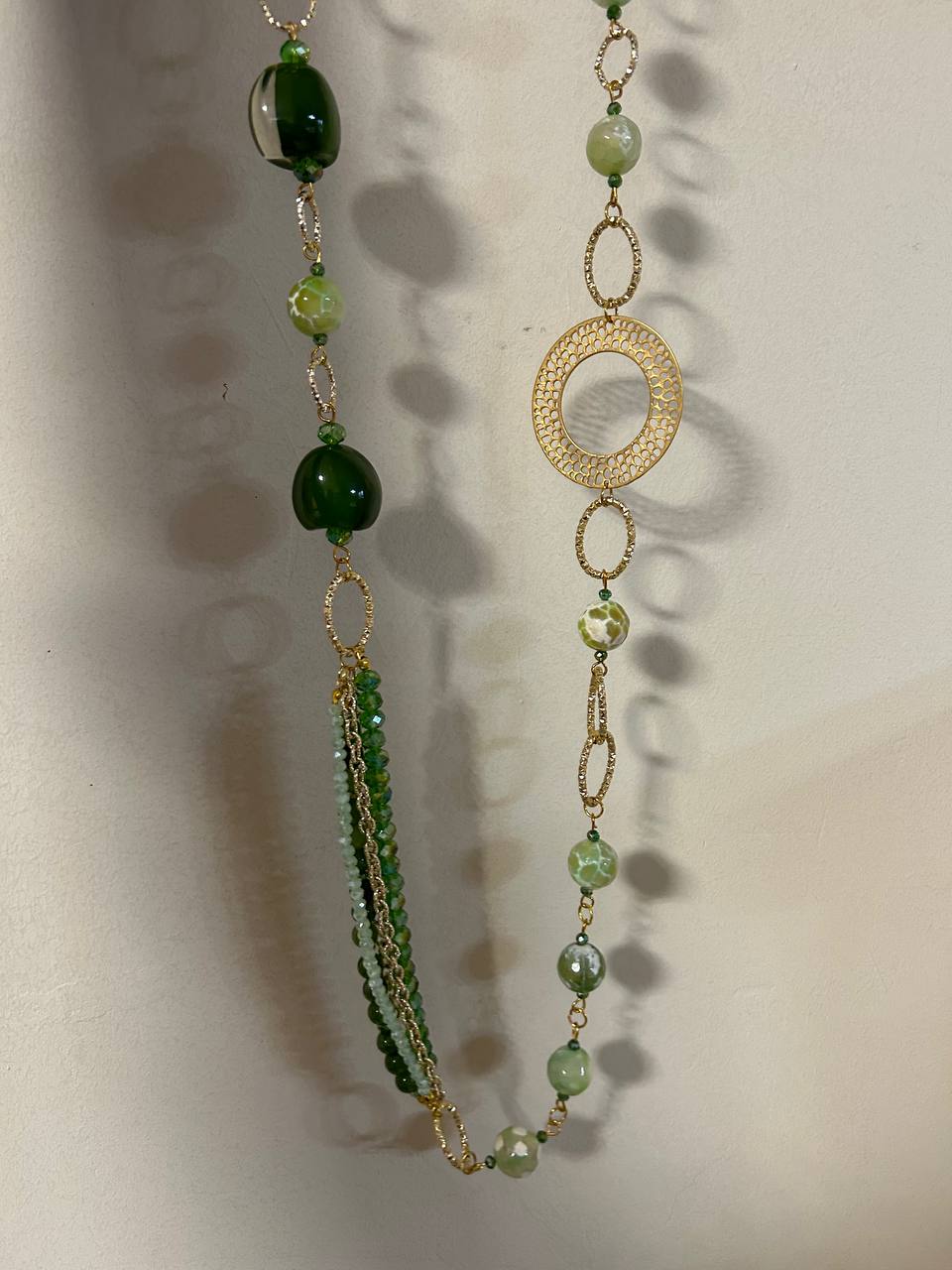 collana color oro inserto di ottone e pietre dure