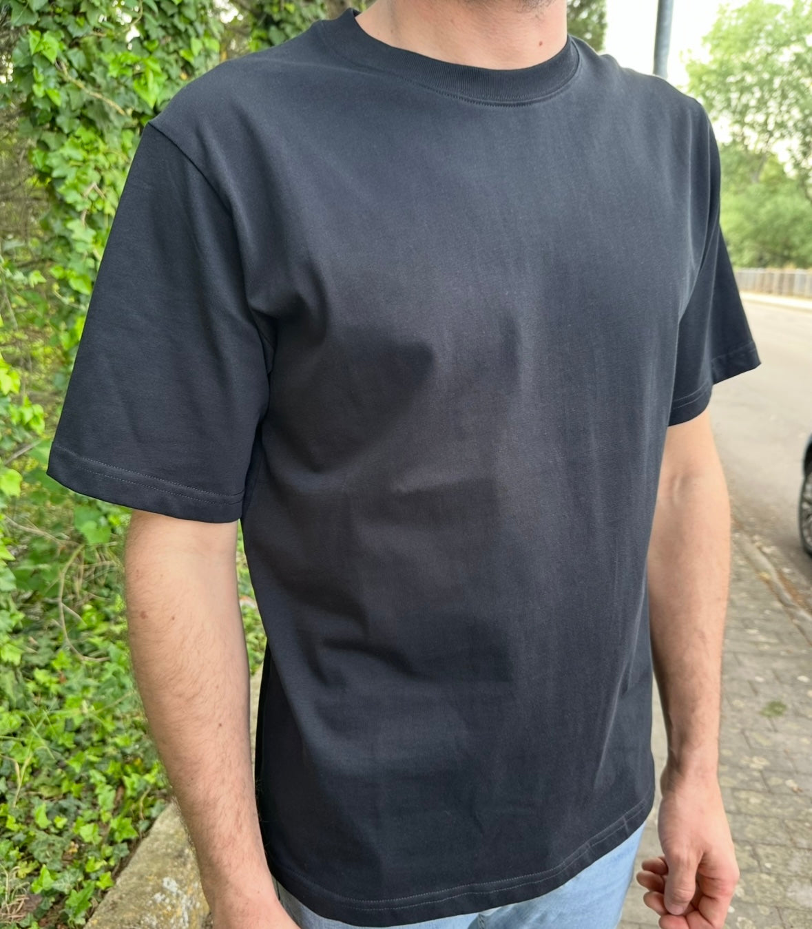 T-shirt nera in cotone