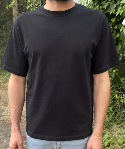 T-shirt nera in cotone