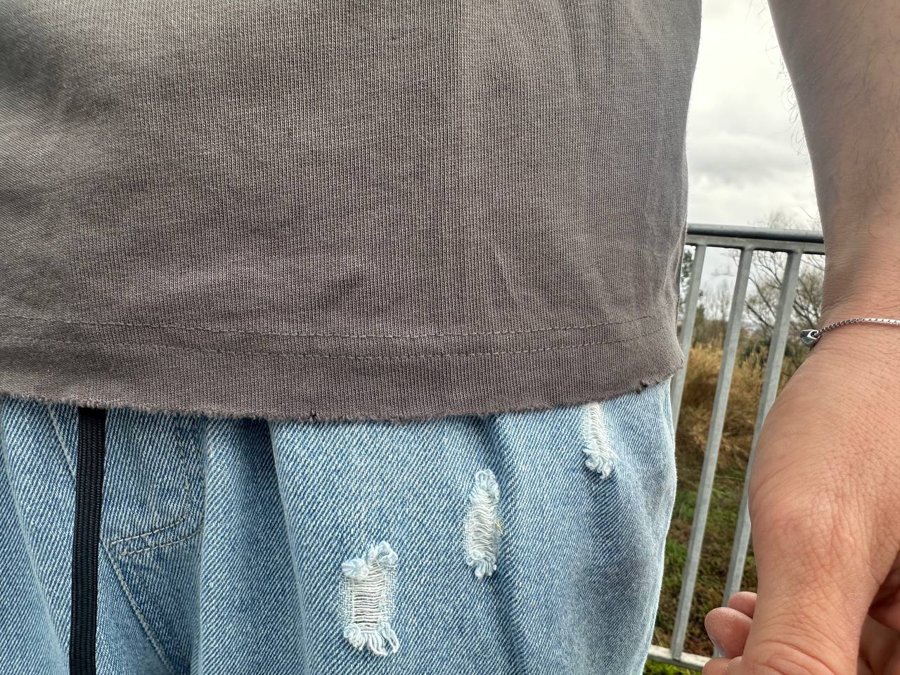 T-shirt grigia
