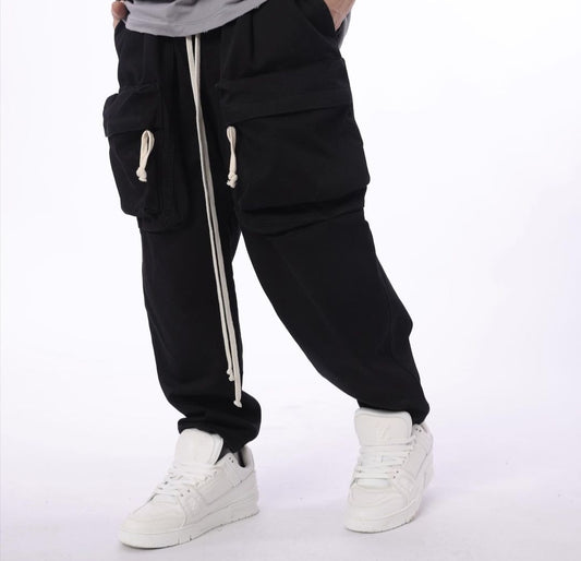 Pantalone Cargo con tasca frontale neri